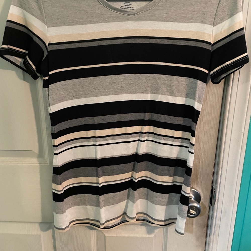 Croft and Barrow Classic T-Shirt Size Small